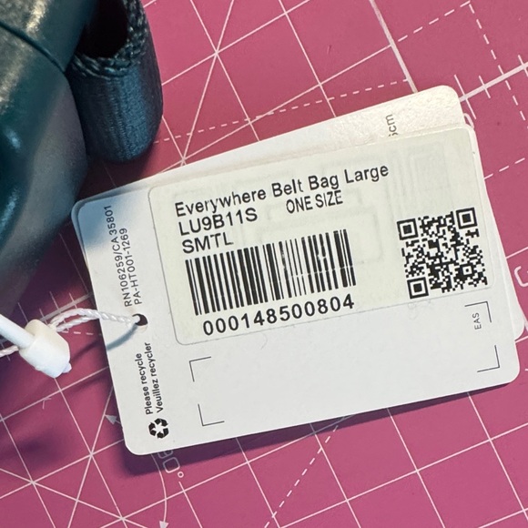 lululemon athletica Hunter Green Belt Bag - Picture 2 of 6